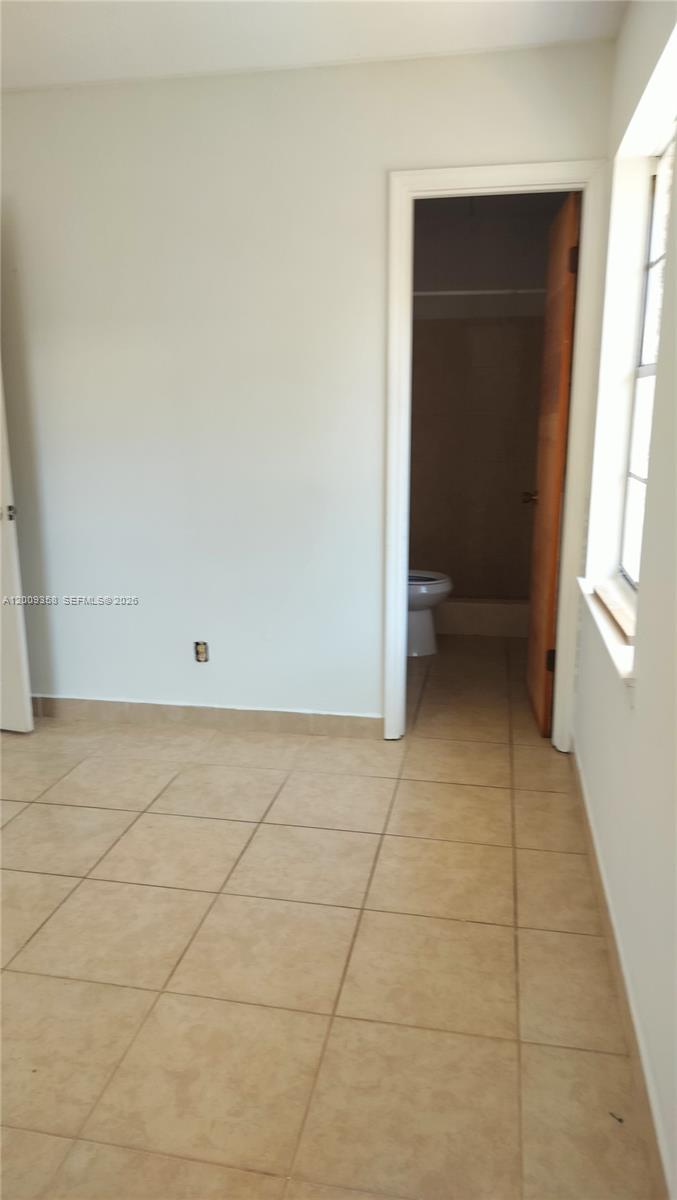LEISURE LAKES - Residential