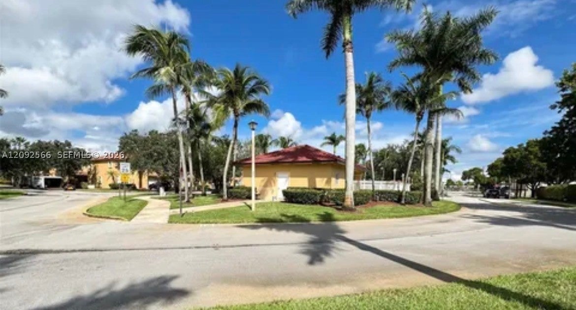 14015 N Forest Oak Cir