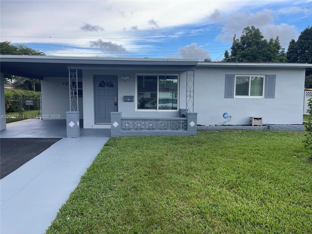 Photo of 661 SW 67th Ter #661, Pembroke Pines, FL 33023 (MLS # A12032733)