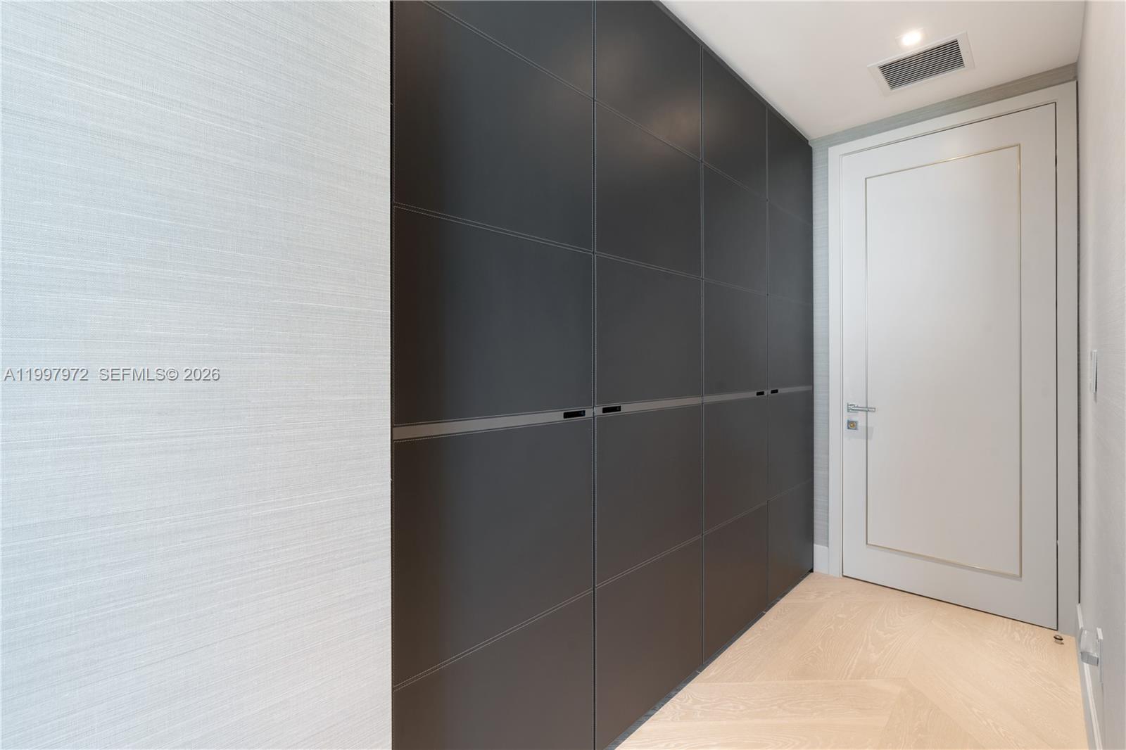 OCEANA BAL HARBOUR CONDO - Residential Lease