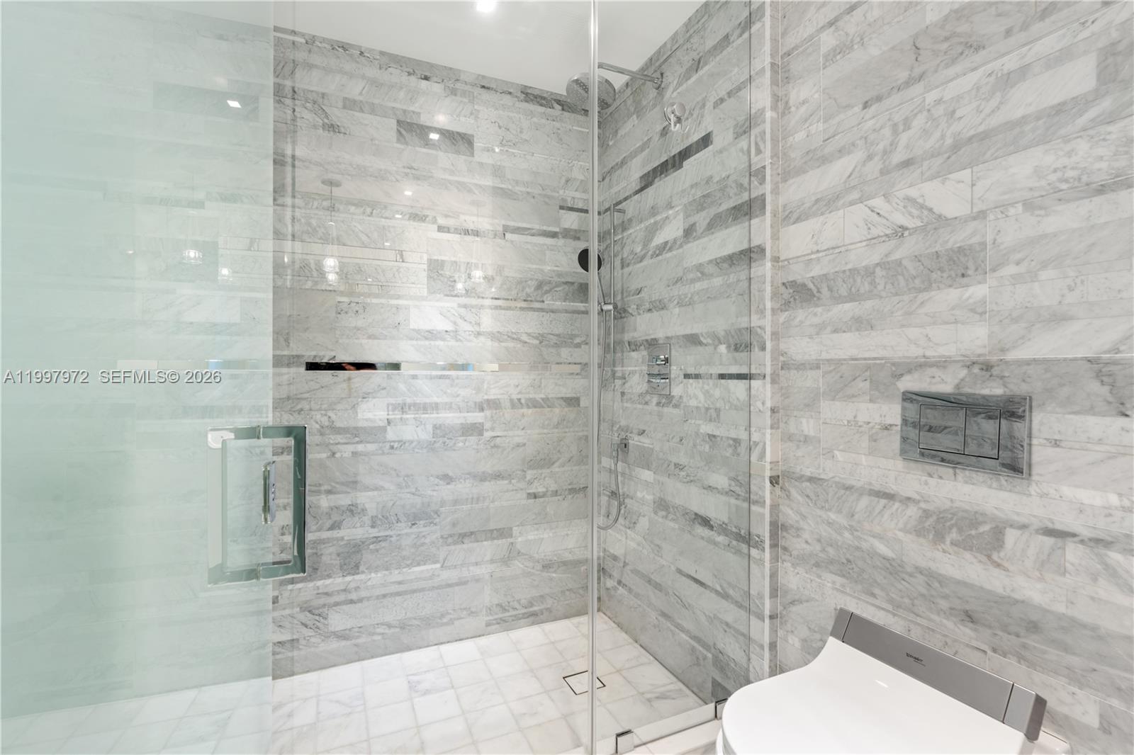 OCEANA BAL HARBOUR CONDO - Residential Lease