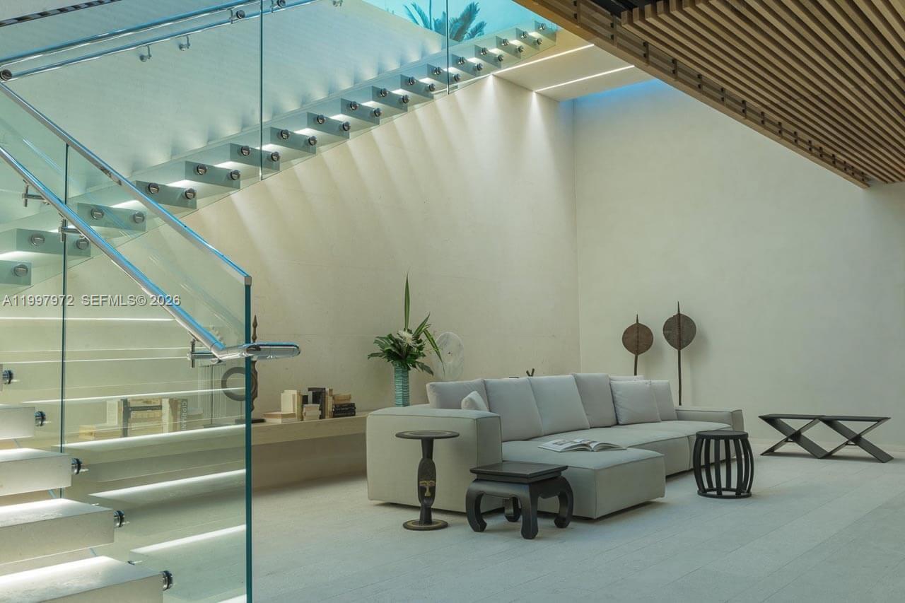 OCEANA BAL HARBOUR CONDO - Residential Lease