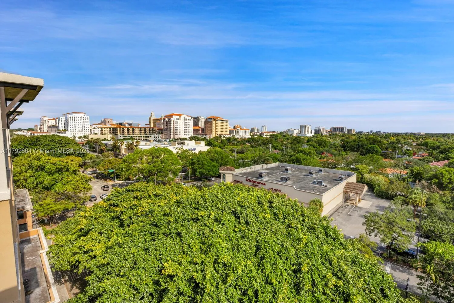 Miami, Florida 33145, United States, 2 Bedrooms Bedrooms, ,2 BathroomsBathrooms,Residential,Pending,118905