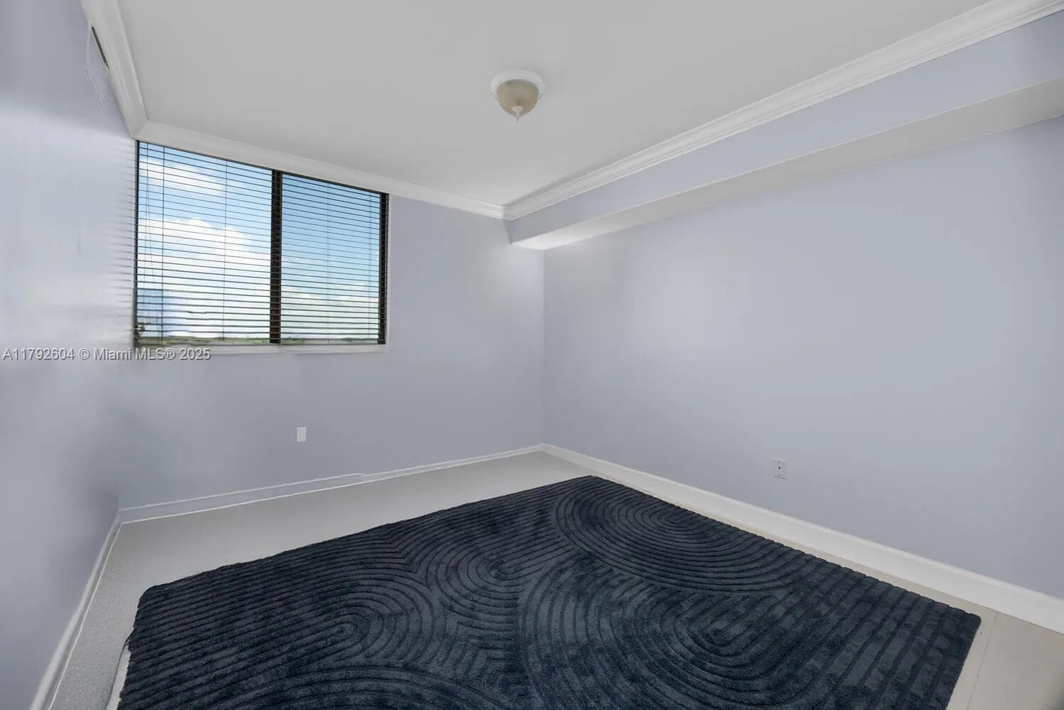 Miami, Florida 33145, United States, 2 Bedrooms Bedrooms, ,2 BathroomsBathrooms,Residential,Pending,118905