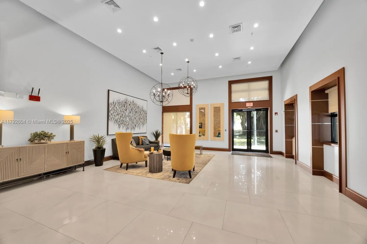 Miami, Florida 33145, United States, 2 Bedrooms Bedrooms, ,2 BathroomsBathrooms,Residential,Pending,118905