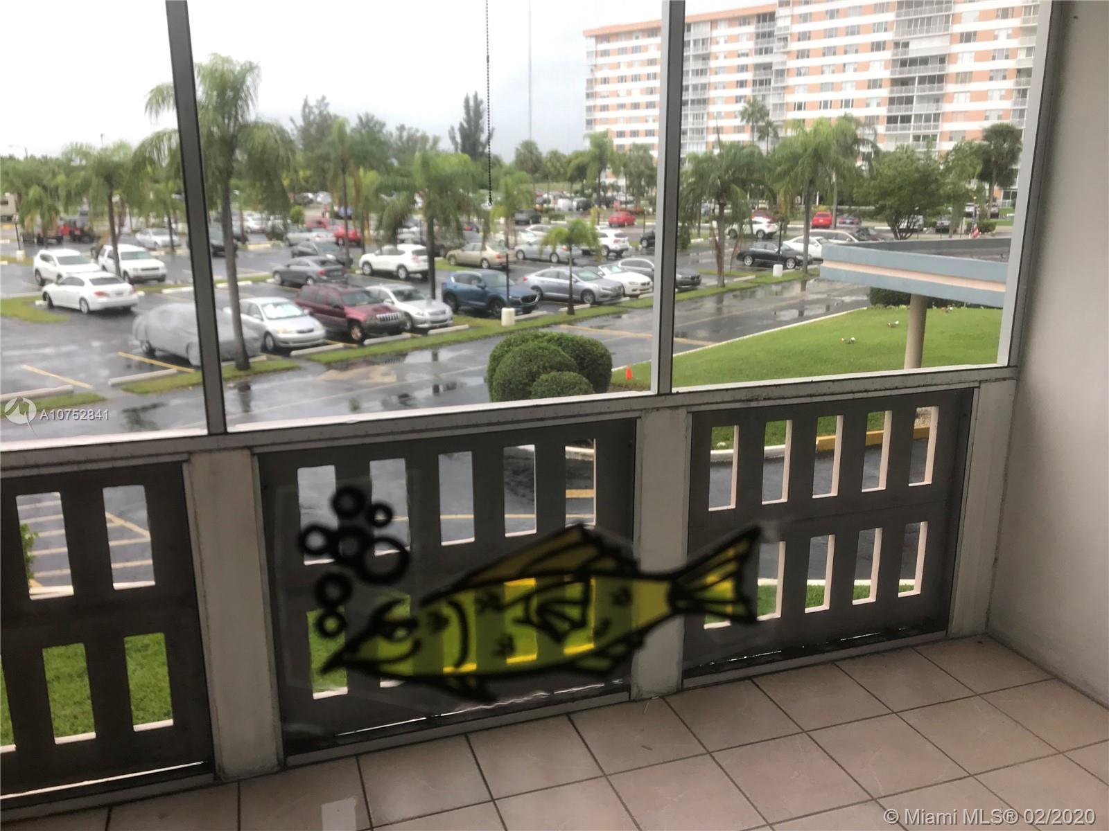 HILLCREST EAST #26 CONDO - Residential