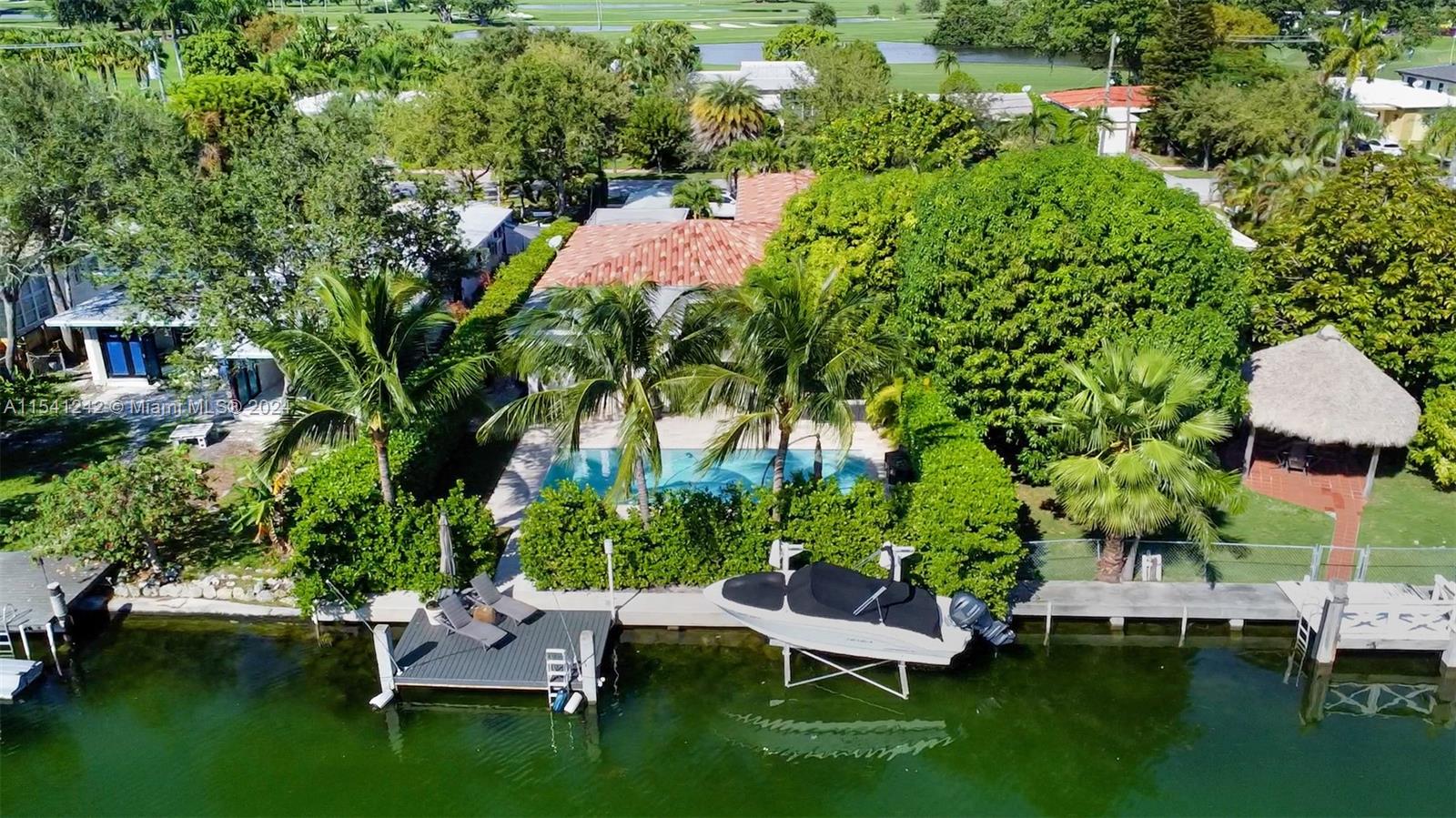 Property for Sale at 650 S Shore Dr, Miami Beach, Miami-Dade County, Florida - Bedrooms: 4 
Bathrooms: 3  - $3,475,000