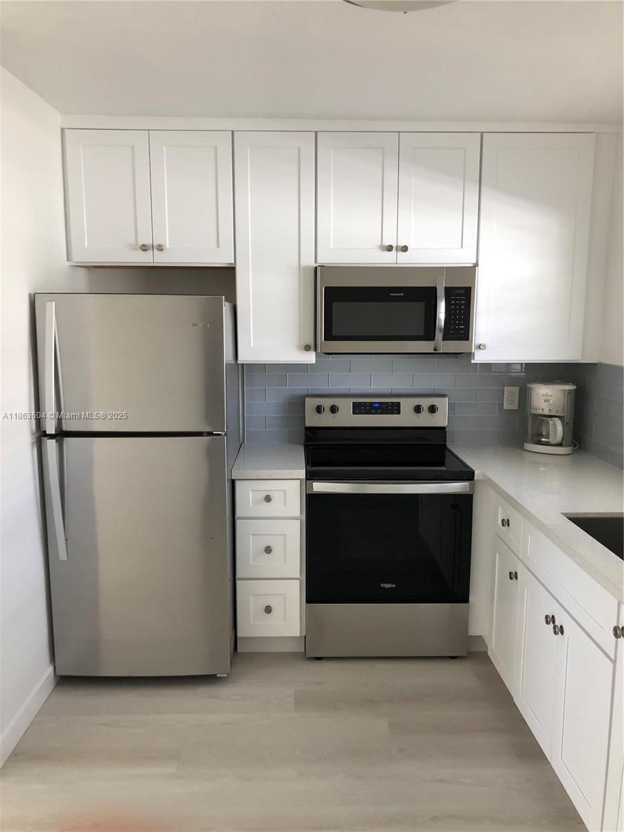 1301 N 12th Ct 3B