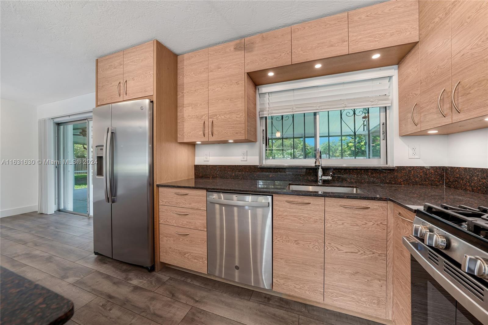 KENDALE SOUTH SEC 2 PART - Residential Lease