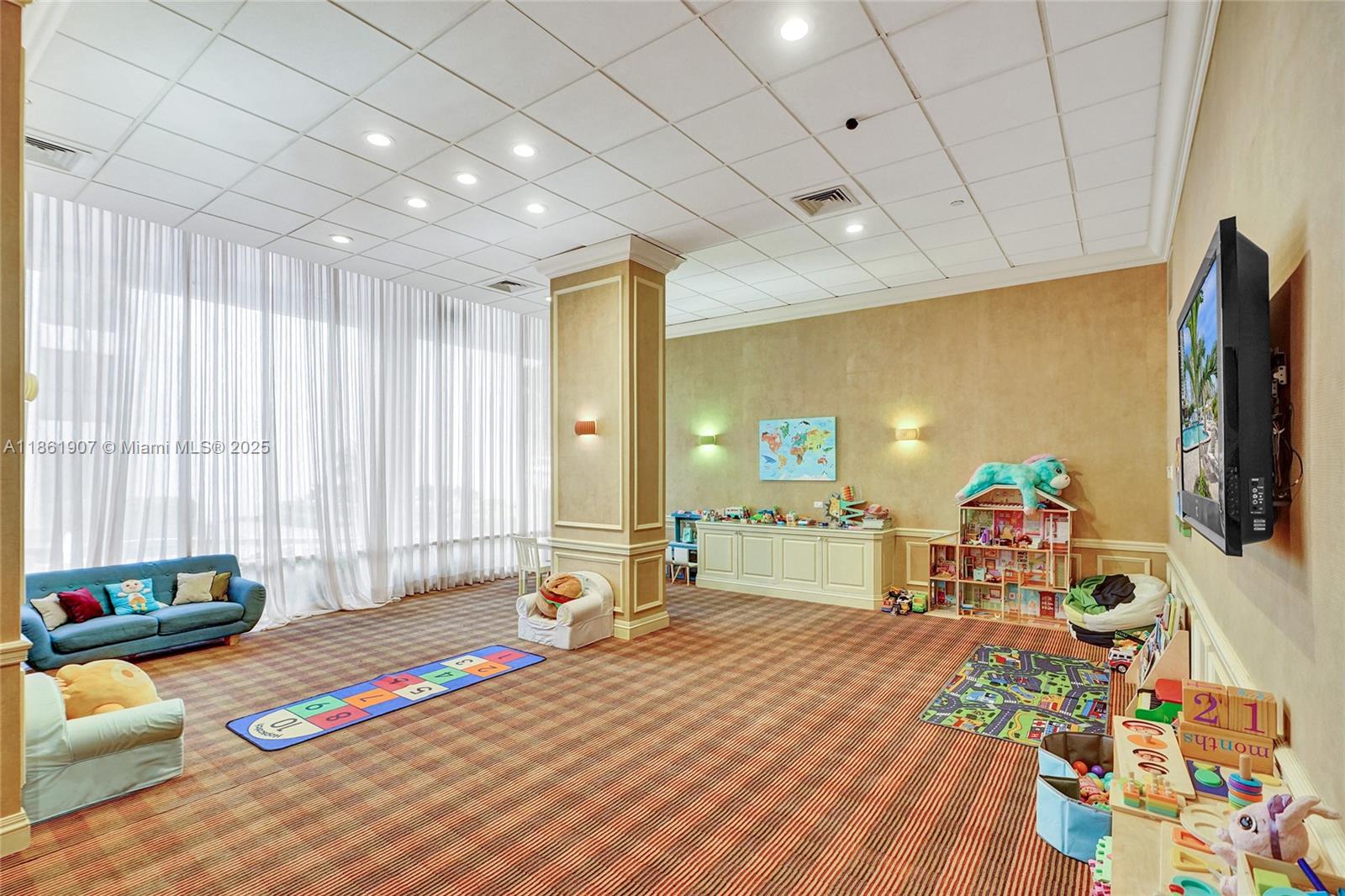 TURNBERRY ISLE CONDO - Residential