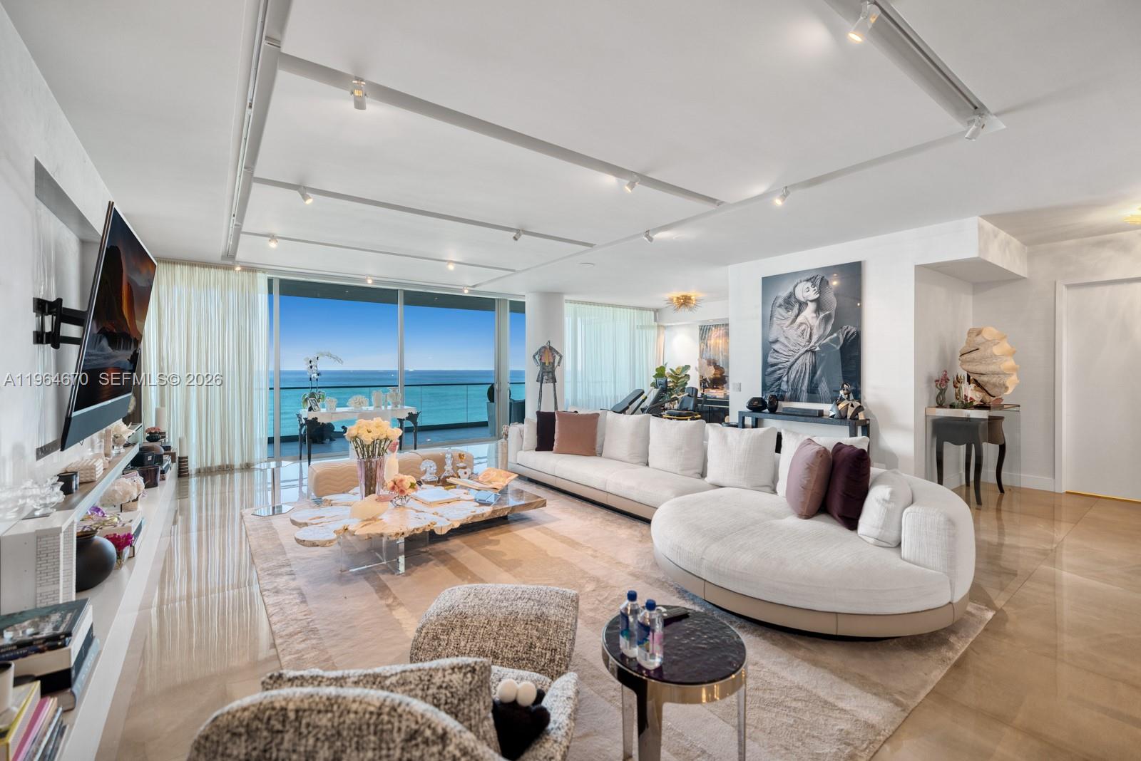 10201 Collins Ave 1706