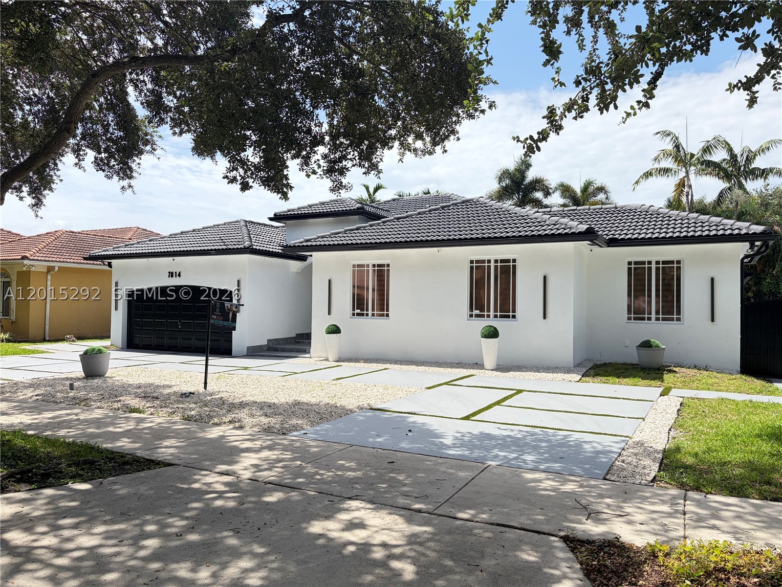 7814 NW 165th St