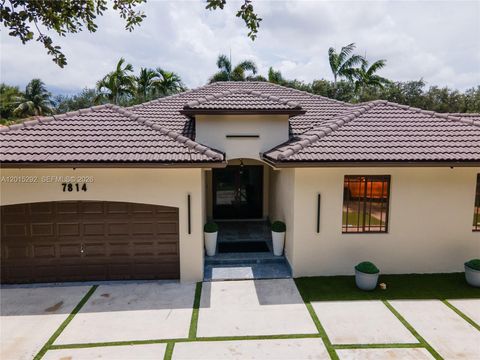Photo of 7814 NW 165th St, Miami Lakes, FL 33016 (MLS # A12015292)
