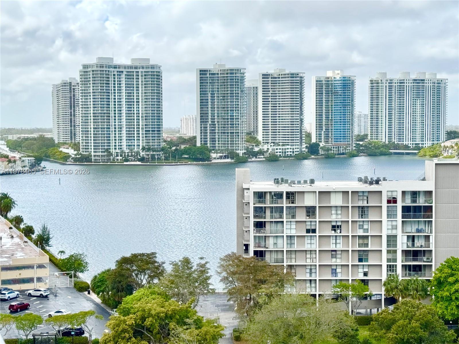 231 174th St 1501, Sunny Isles Beach, FL, 33160/$650,000 3 231 174th St 1501