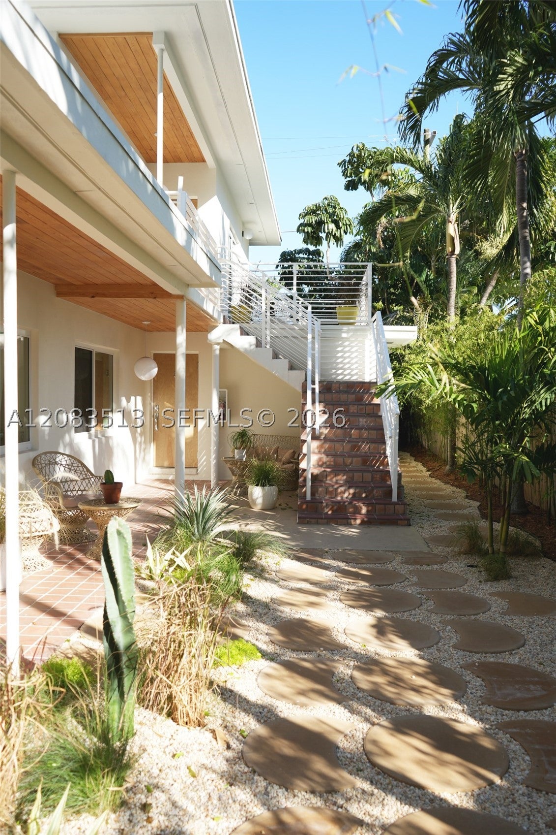 2904 N Ocean Blvd