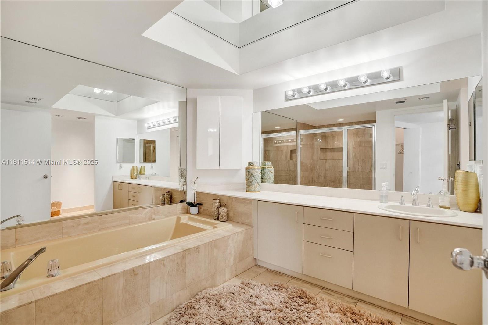 1000 ISL BLVD WILLIAMS IS - Residential Lease