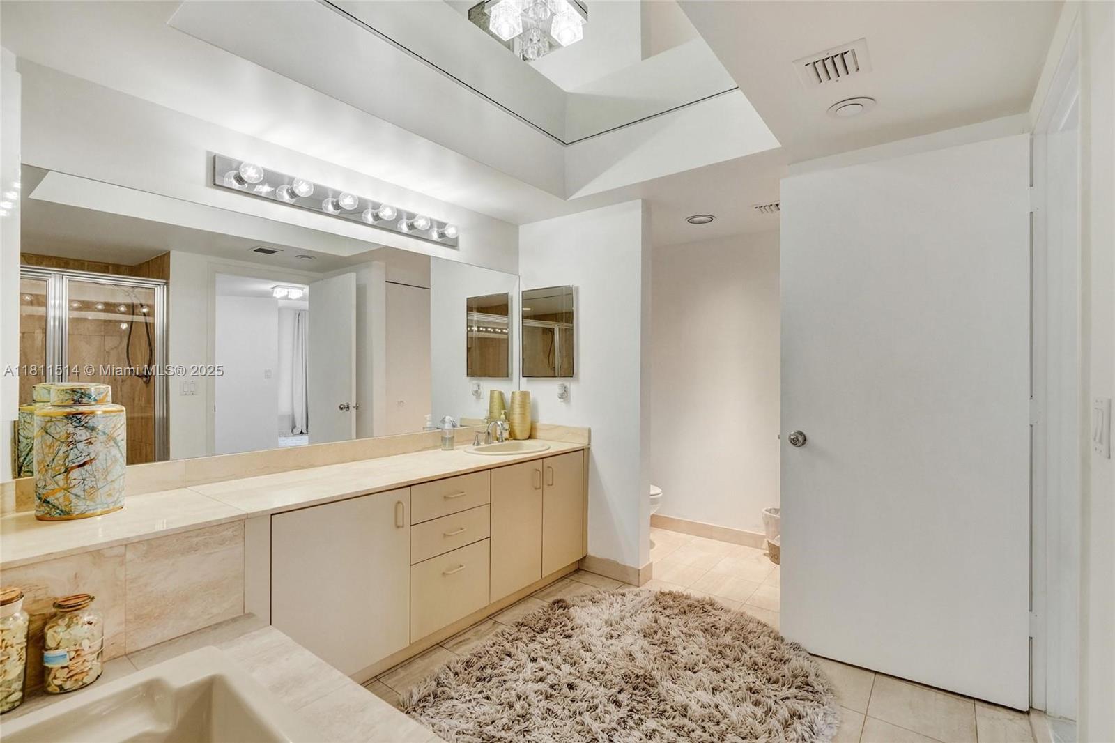 1000 ISL BLVD WILLIAMS IS - Residential Lease
