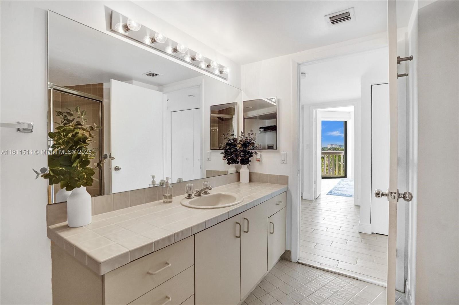 1000 ISL BLVD WILLIAMS IS - Residential Lease