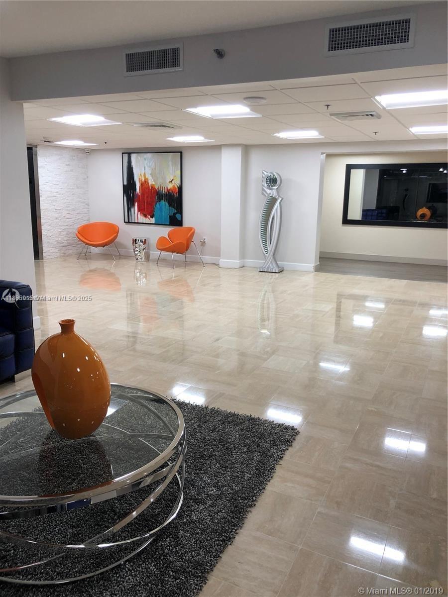 HILLCREST EAST NO 20 COND - Residential