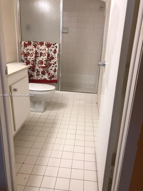 HILLCREST EAST NO 20 COND - Residential