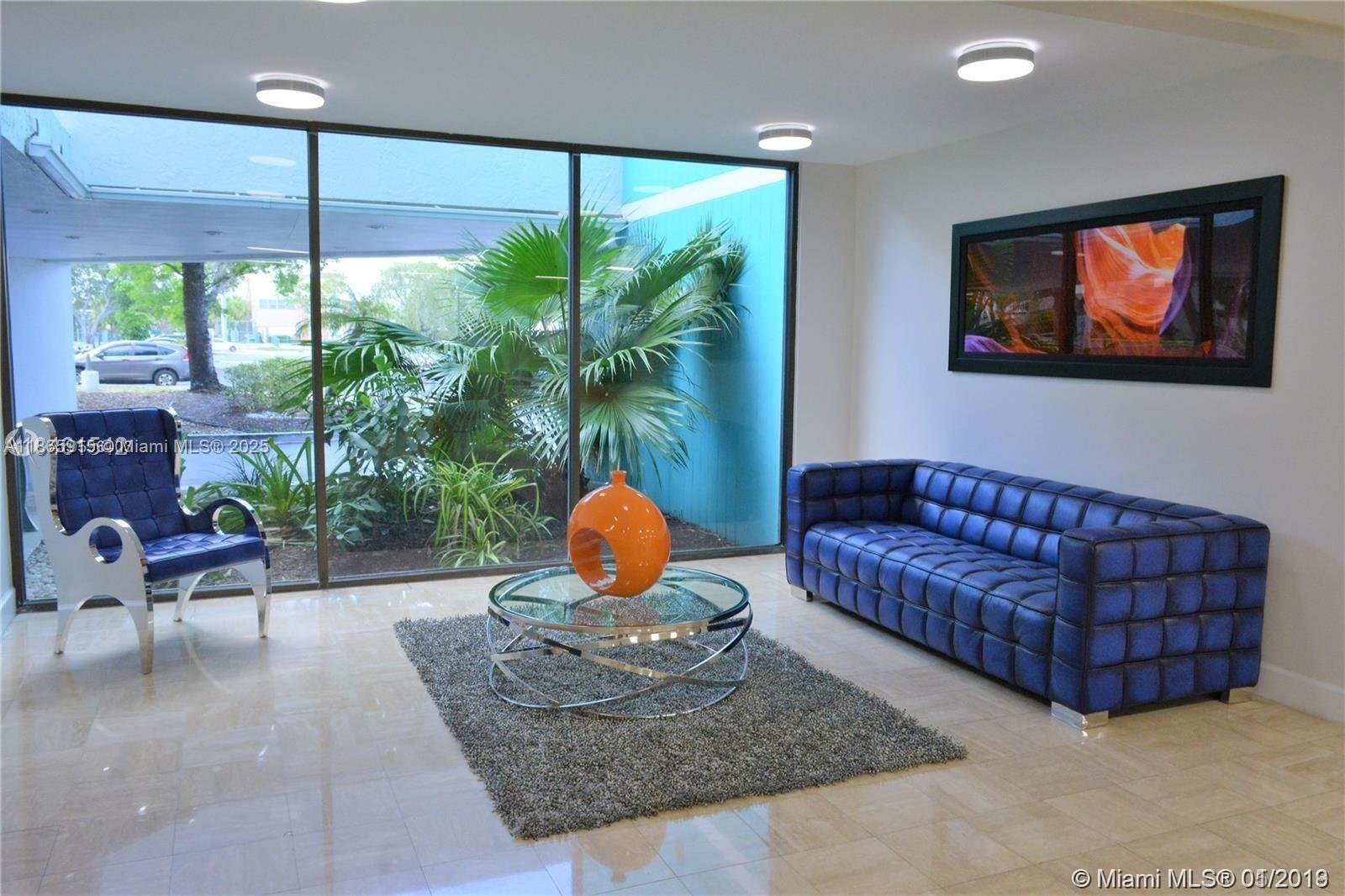 HILLCREST EAST NO 20 COND - Residential