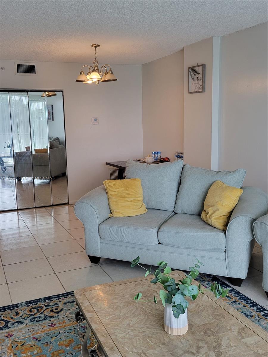 HILLCREST EAST NO 20 COND - Residential