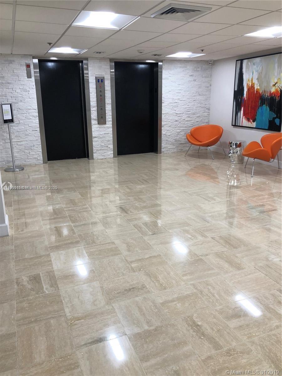 HILLCREST EAST NO 20 COND - Residential