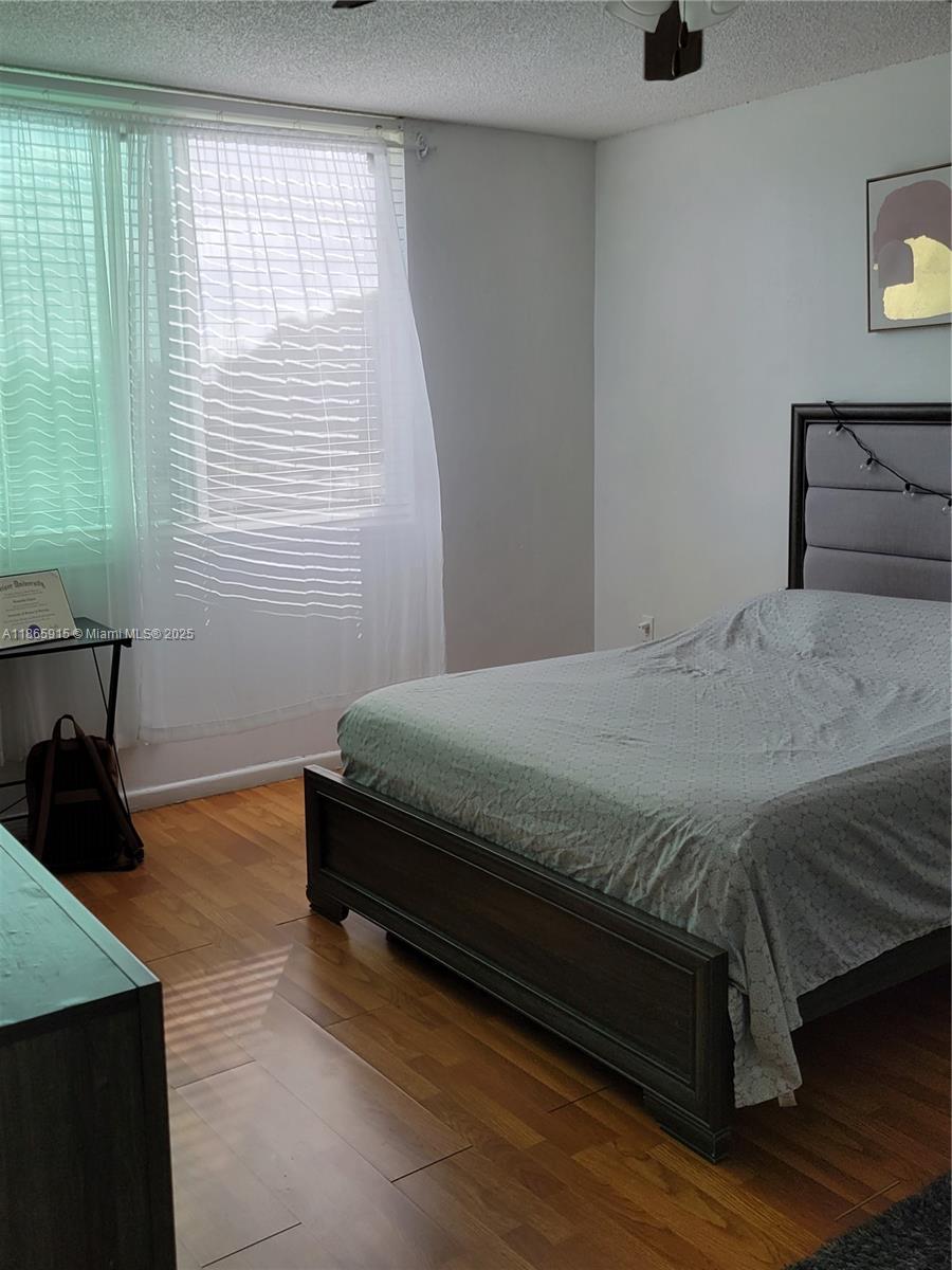 HILLCREST EAST NO 20 COND - Residential