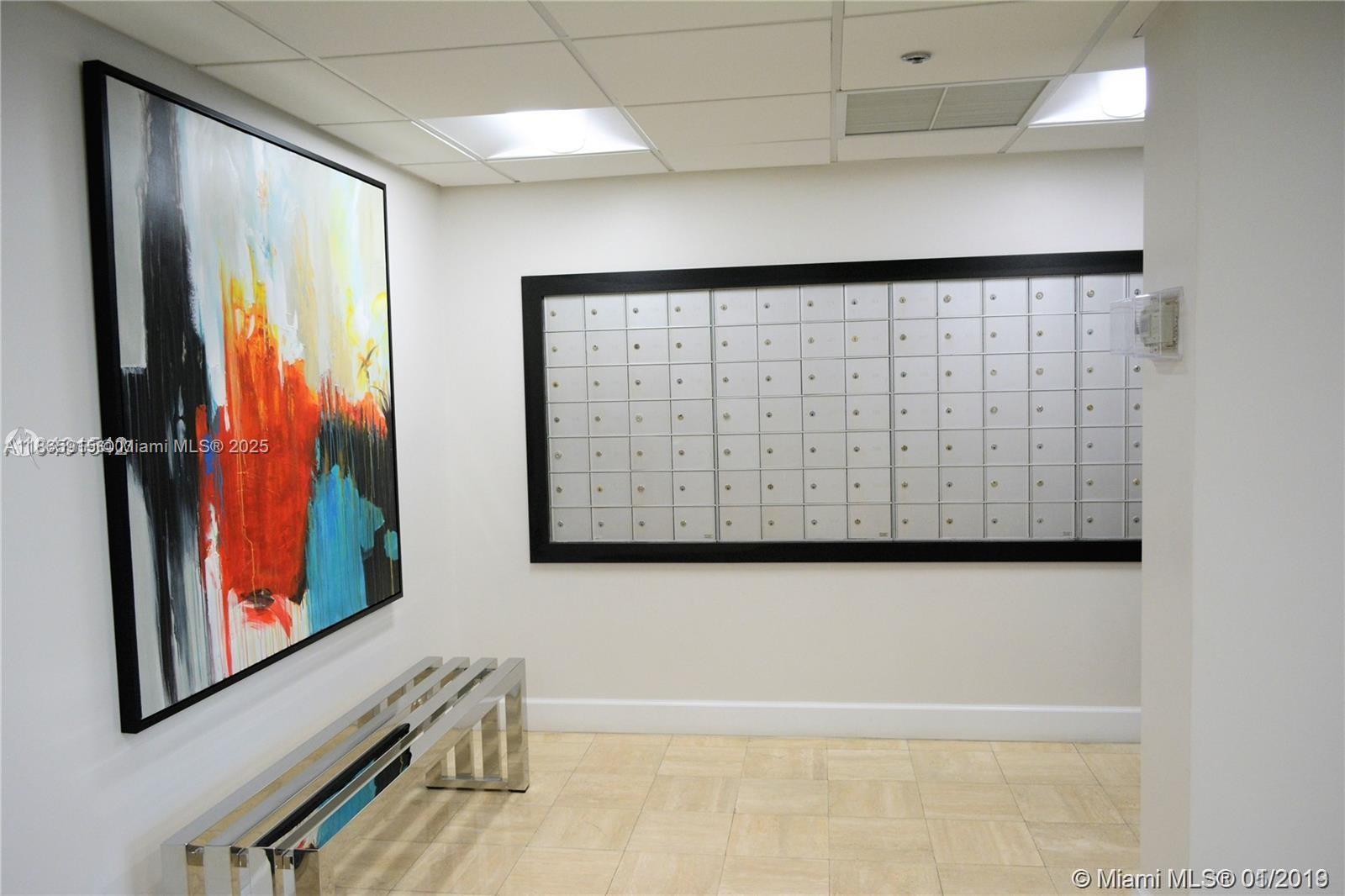 HILLCREST EAST NO 20 COND - Residential