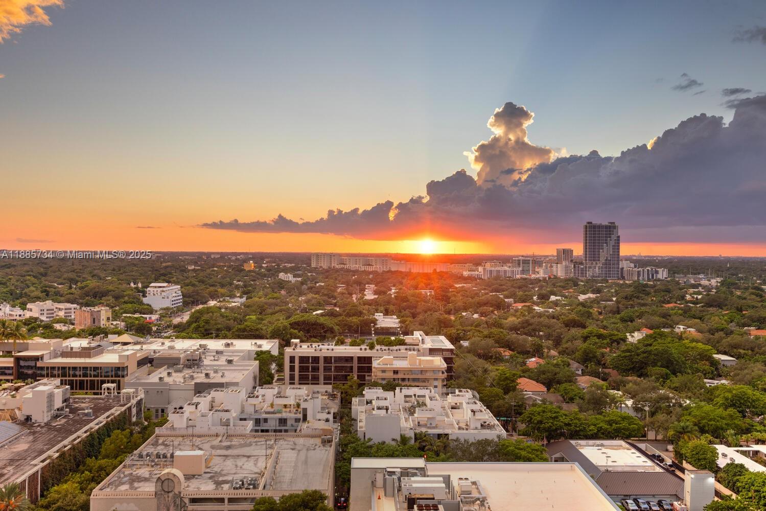 CLUB RESIDENCES AT PARK G - Residential