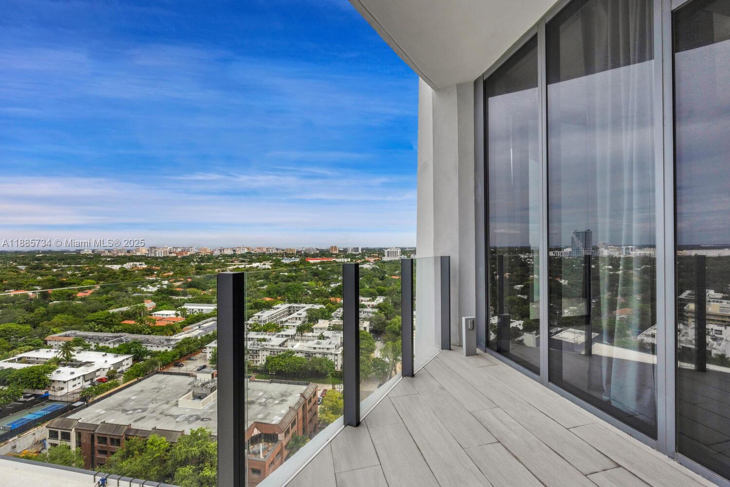 CLUB RESIDENCES AT PARK G - Residential