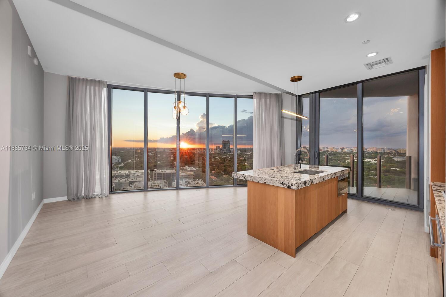 CLUB RESIDENCES AT PARK G - Residential