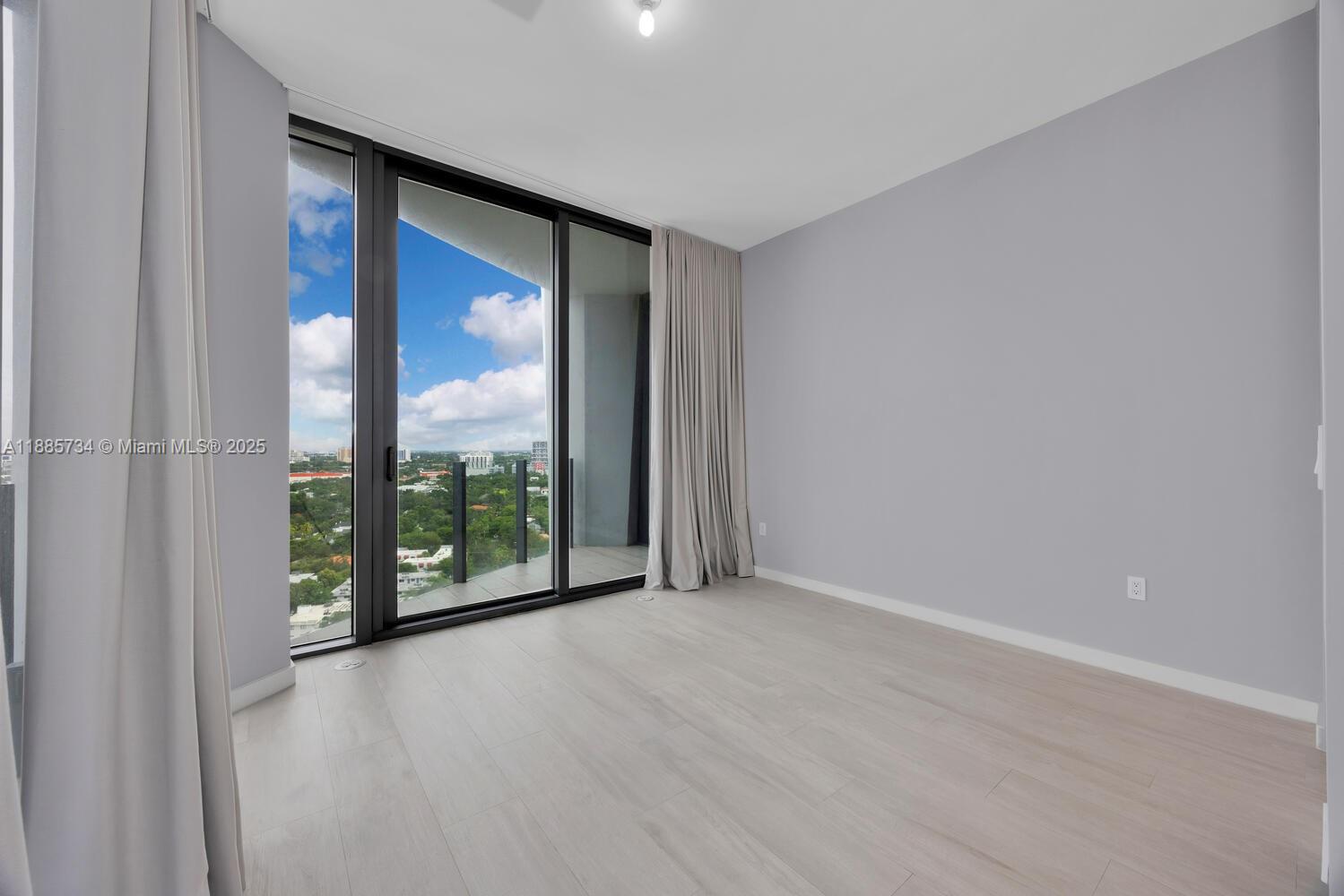 CLUB RESIDENCES AT PARK G - Residential