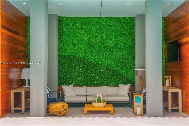 CLUB RESIDENCES AT PARK G - Residential