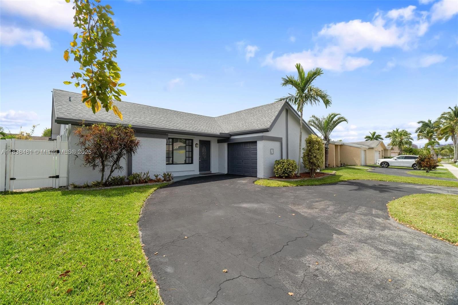 11800 NW 37th Pl