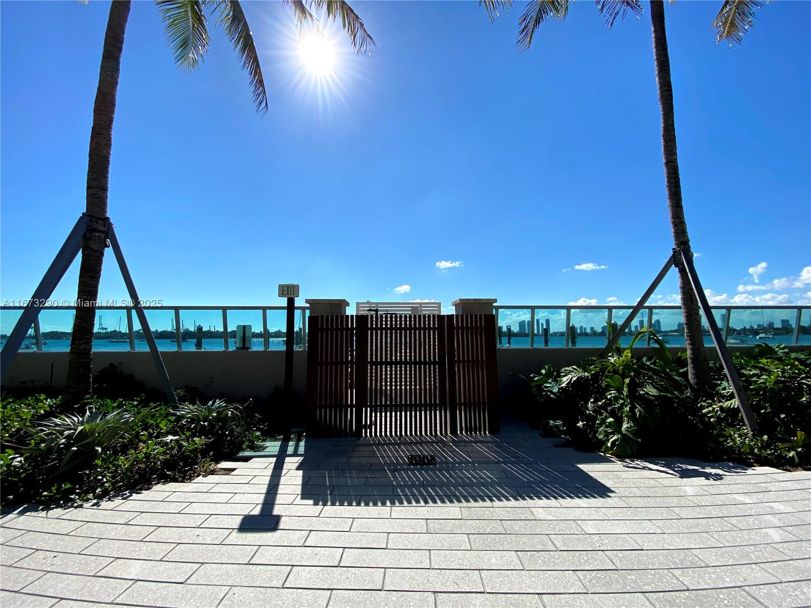 FLAMINGO SOUTH BEACH I CO - Residential Lease