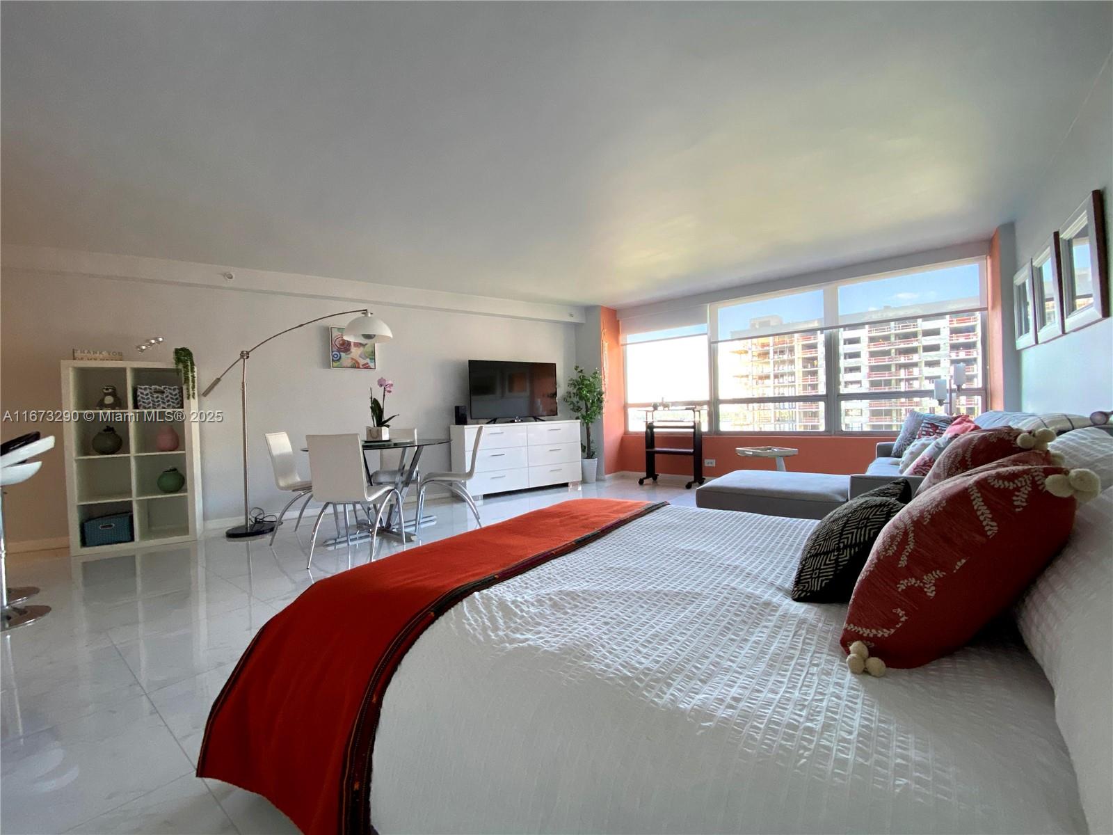 FLAMINGO SOUTH BEACH I CO - Residential Lease