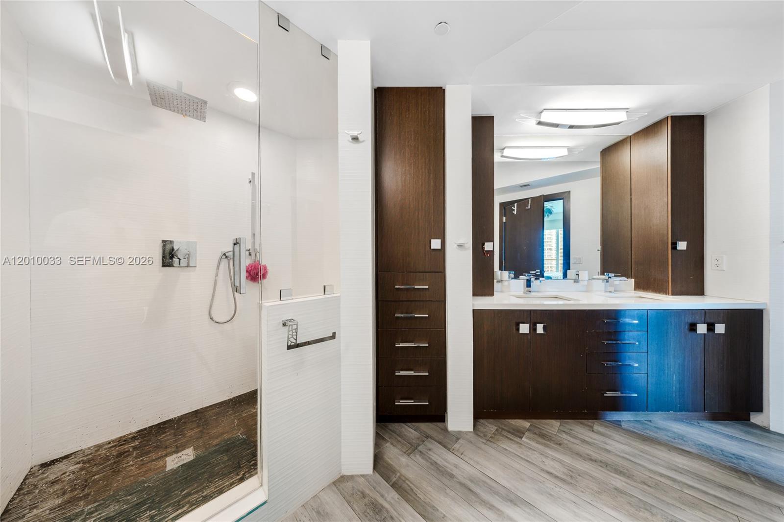 500 BRICKELL EAST CONDO - Residential