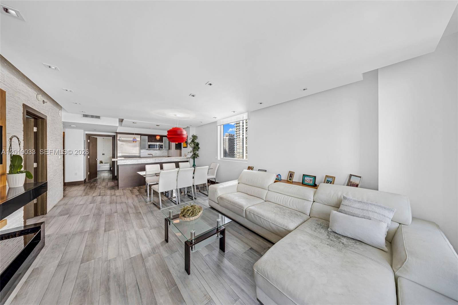 500 BRICKELL EAST CONDO - Residential