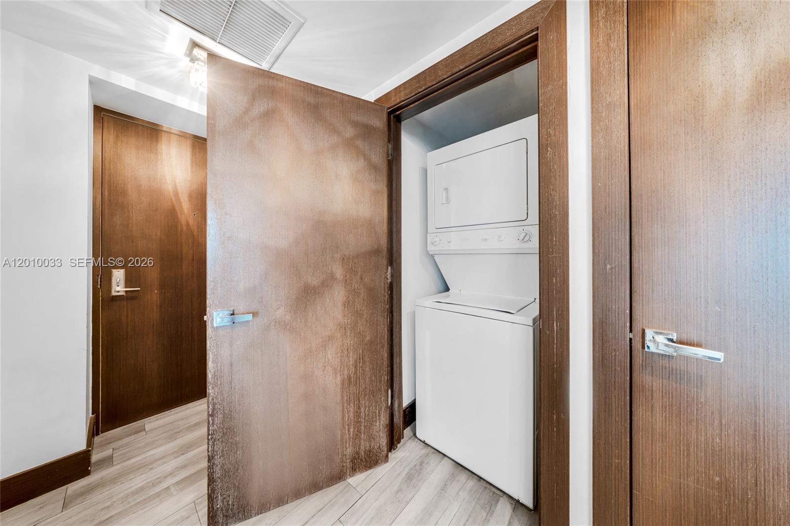 500 BRICKELL EAST CONDO - Residential
