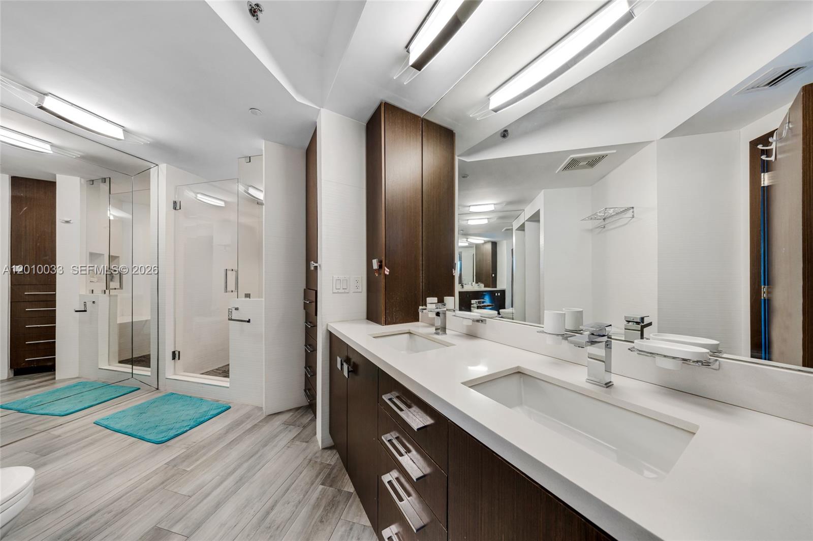 500 BRICKELL EAST CONDO - Residential
