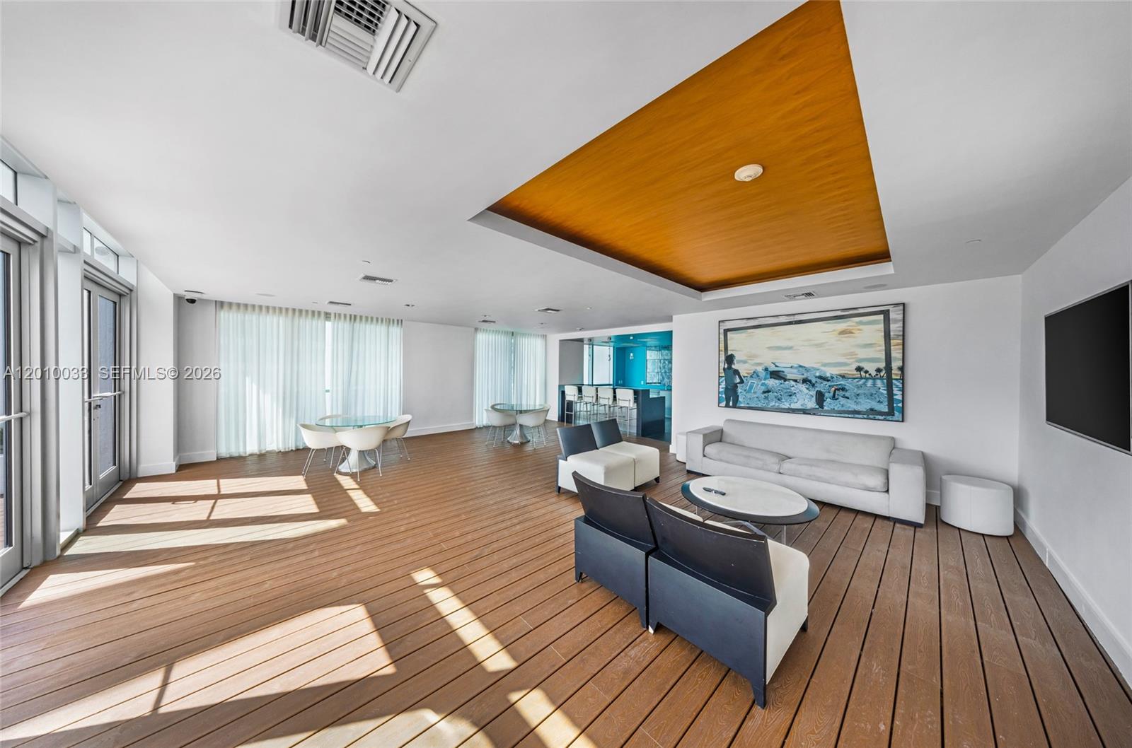 500 BRICKELL EAST CONDO - Residential