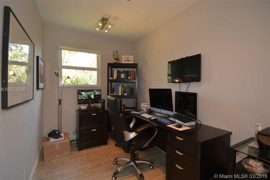 Hollywood Lakes Sec 1-32 - Residential