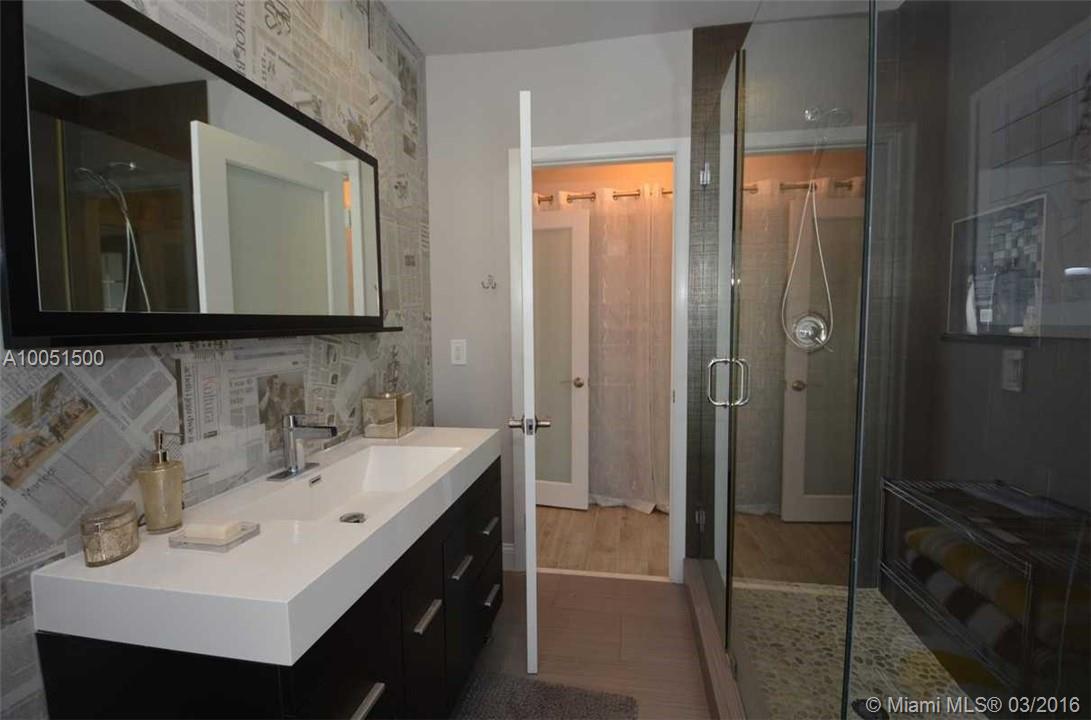 Hollywood Lakes Sec 1-32 - Residential