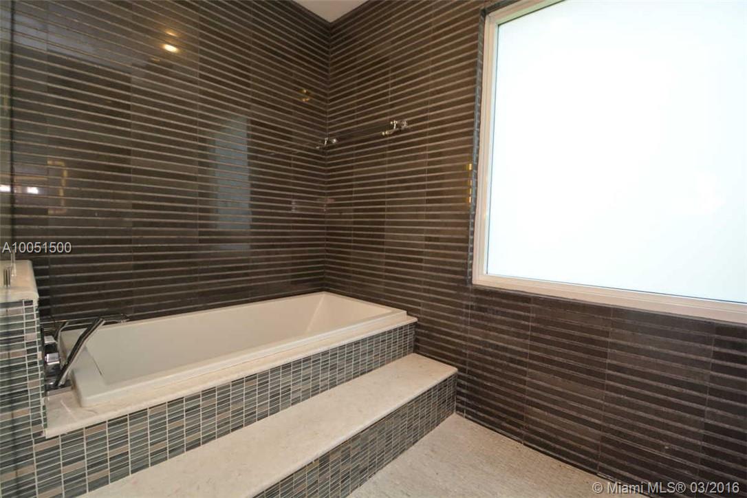 Hollywood Lakes Sec 1-32 - Residential