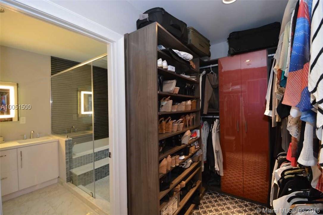 Hollywood Lakes Sec 1-32 - Residential