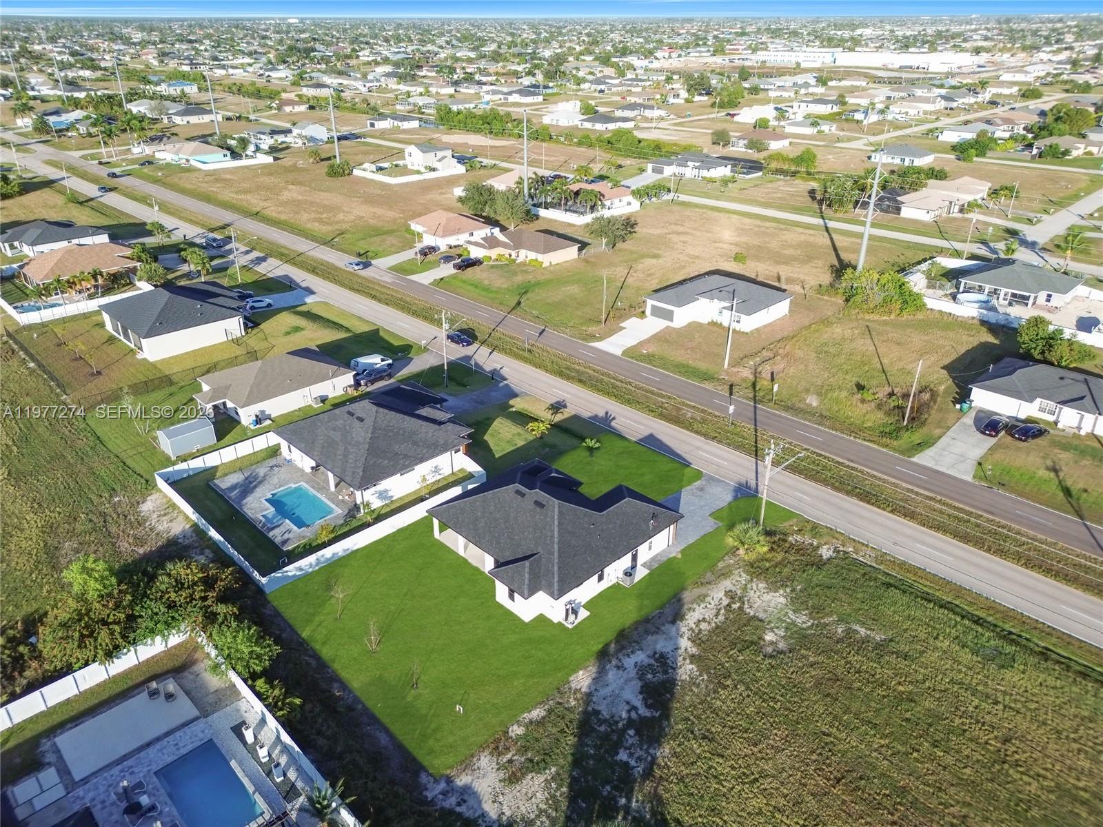 CAPE CORAL - Residential
