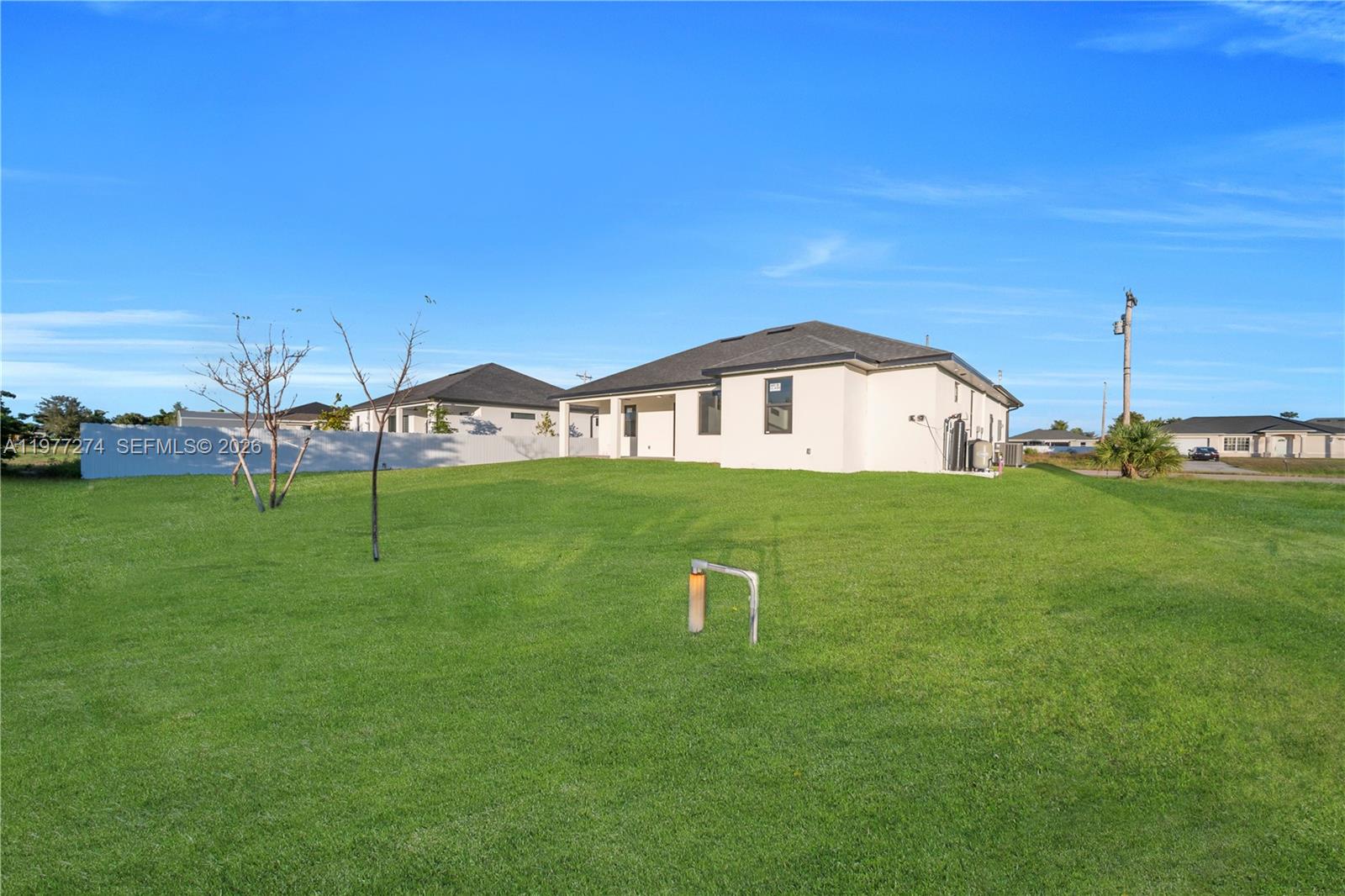 CAPE CORAL - Residential