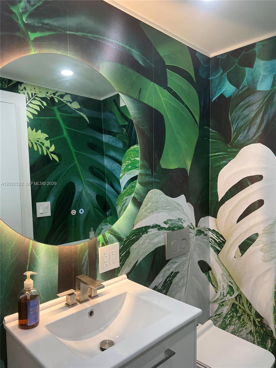 ISLAND SHORES CONDO - Residential