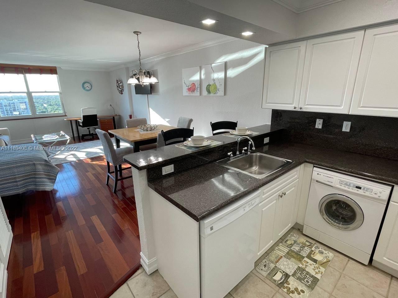 THE Wave Condo - Residential Lease